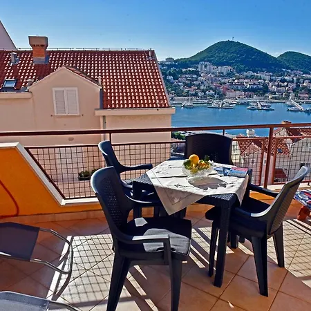 Sea Star Apartment