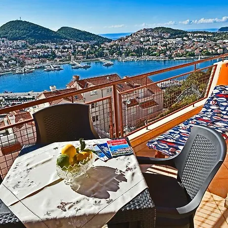 Sea Star Apartment *