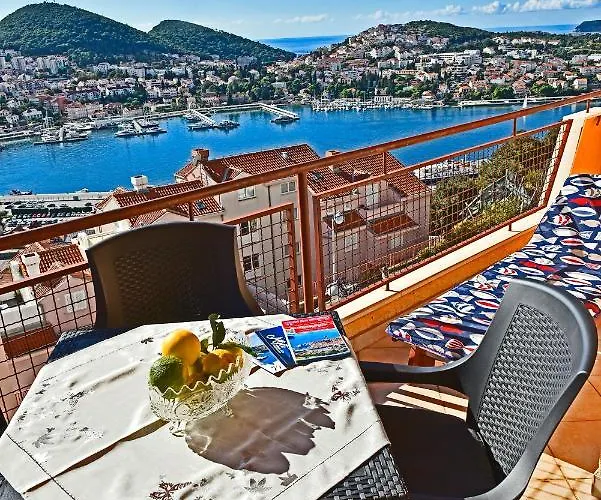 Sea Star Apartment *